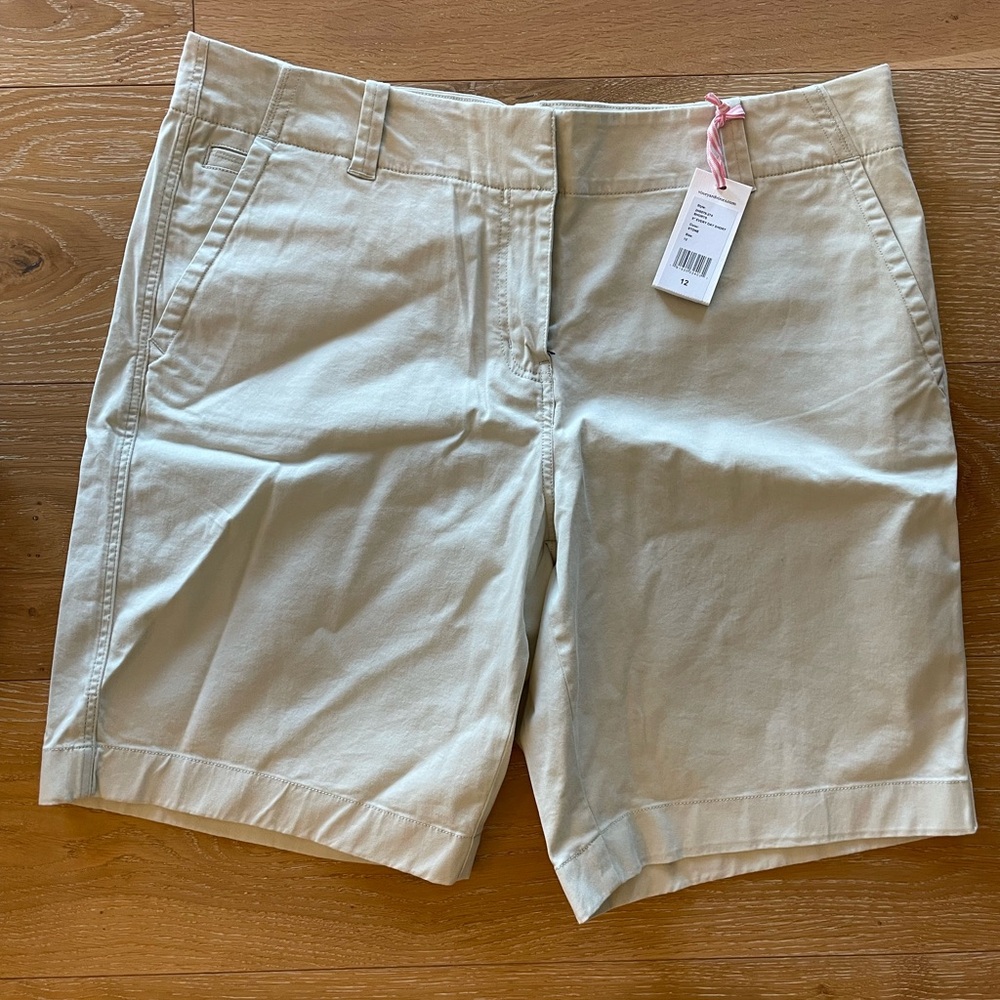 Cream Bermuda Shorts with Classic Chino Style